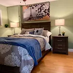 Grace Oasis With 2 Connected Bedrooms With A Pull-Out Couch